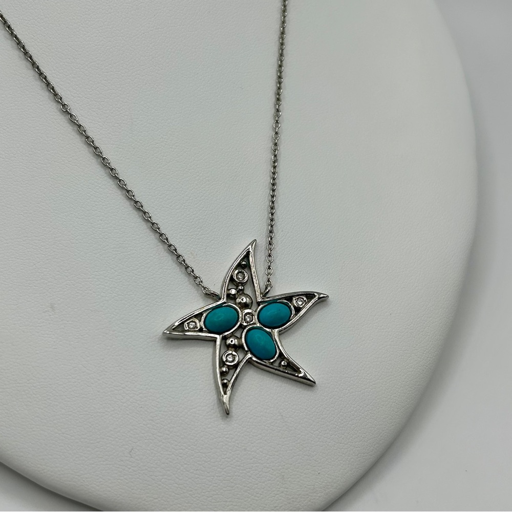 Striking Silver Starfish Pendant Necklace